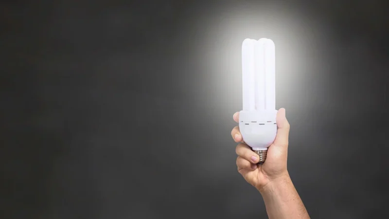 Oświetlenie LED w mieszkaniu: ile można realnie zaoszczędzić?