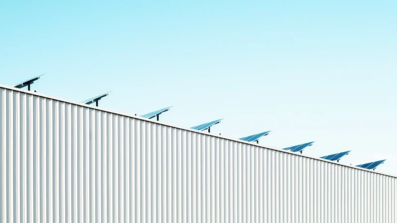 OZE a mieszkania: jak rozmawiać ze wspólnotą o inwestycjach w odnawialną energię?