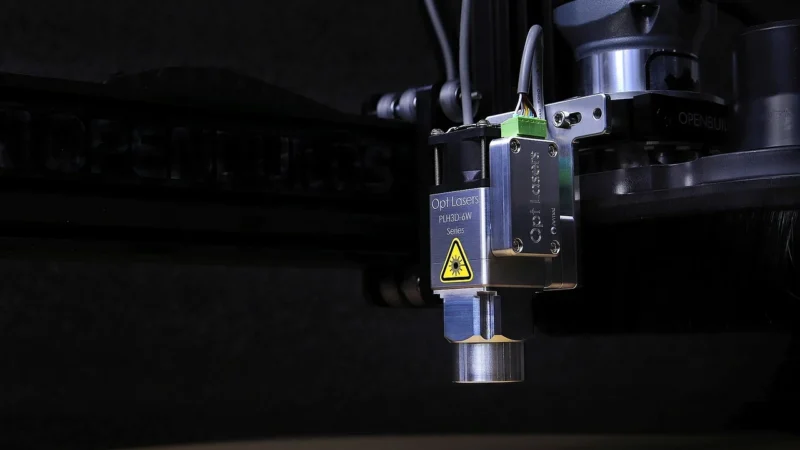Poziomica laserowa 360 – jak wybrać najlepszą w sklepie z narzędziami