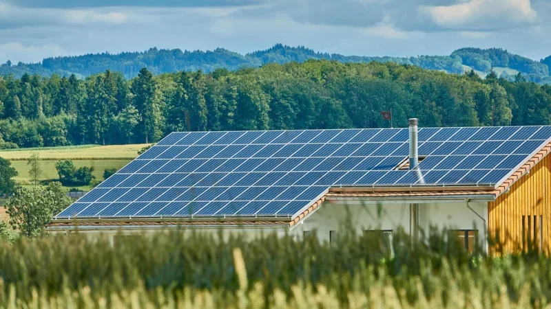 Z fotowoltaiką i magazynem energii: czy to podnosi atrakcyjność nieruchomości?