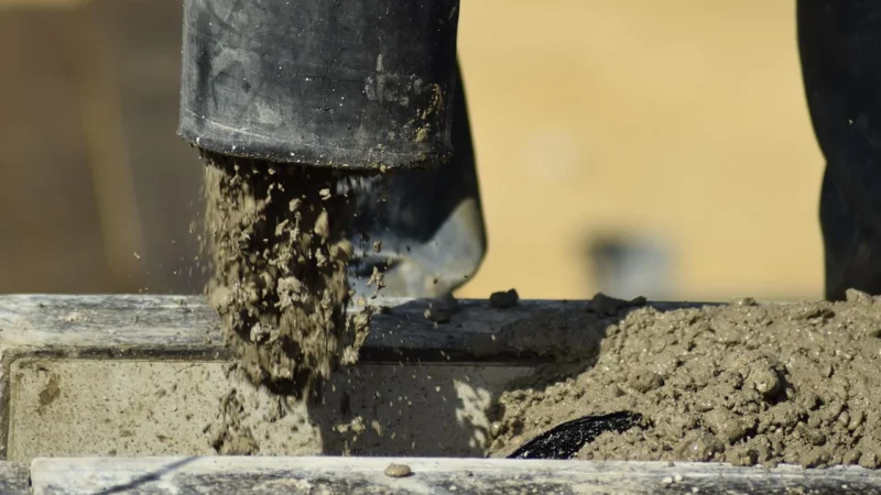 Jednokomorowe szambo betonowe 12 m3 — co warto wiedzieć przed zakupem